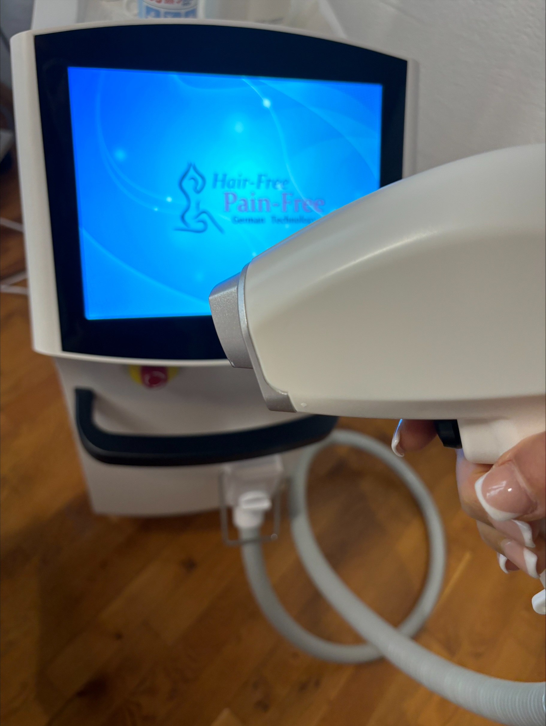 Laser-Haarentfernung für dauerhaft haarlose Haut